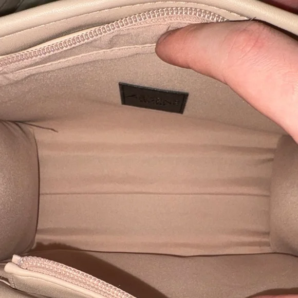 Ardene Quilted Pale Pink Shoulder Bag with Gold Hardware - Picture 3 of 5